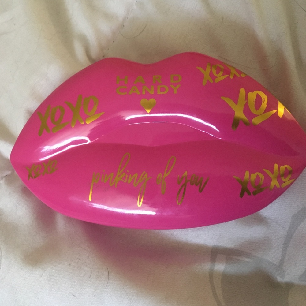 Lip gloss - Picture 2 of 2